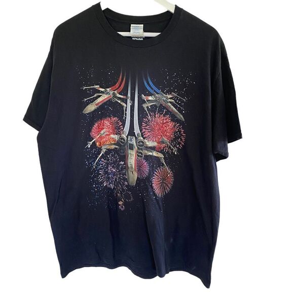 Star Wars graphic black t-shirt XL ships firework - Picture 1 of 5